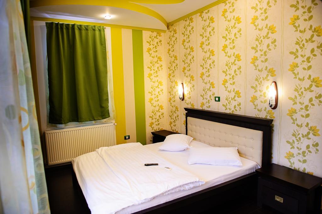 Vila Hd Aparthotel Hunedoara Room photo